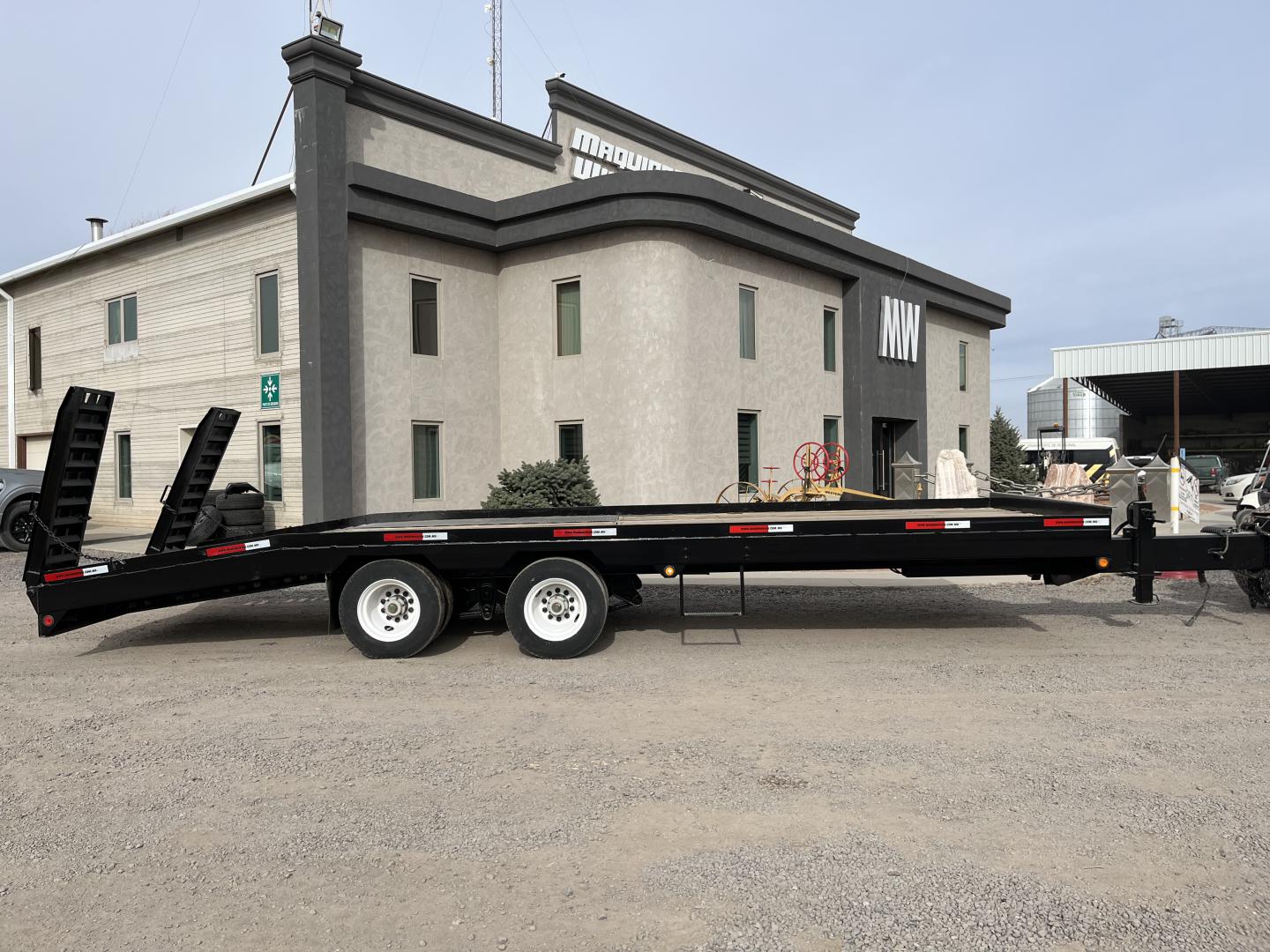 ./imagenes/INVOICE/2019/17219/REMOLQUE MGS A51-5528 (2).JPG